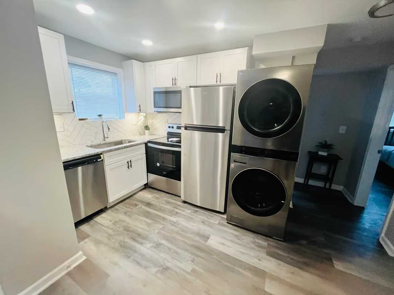 Pryor Street Apartments - Photo 7 of 7