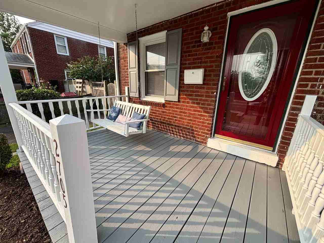 2705 Fort Dr - Photo 3 of 27