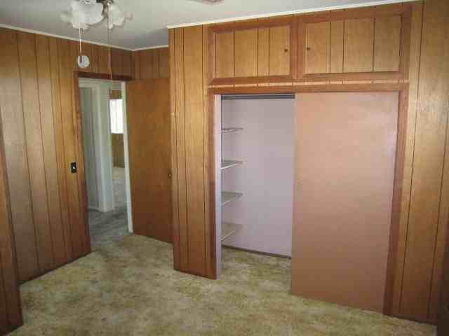 414 S 10th St - Photo 7 of 8