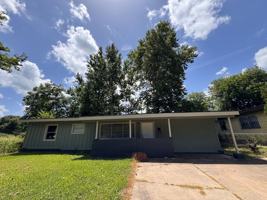 featured image of 244 E 54th St