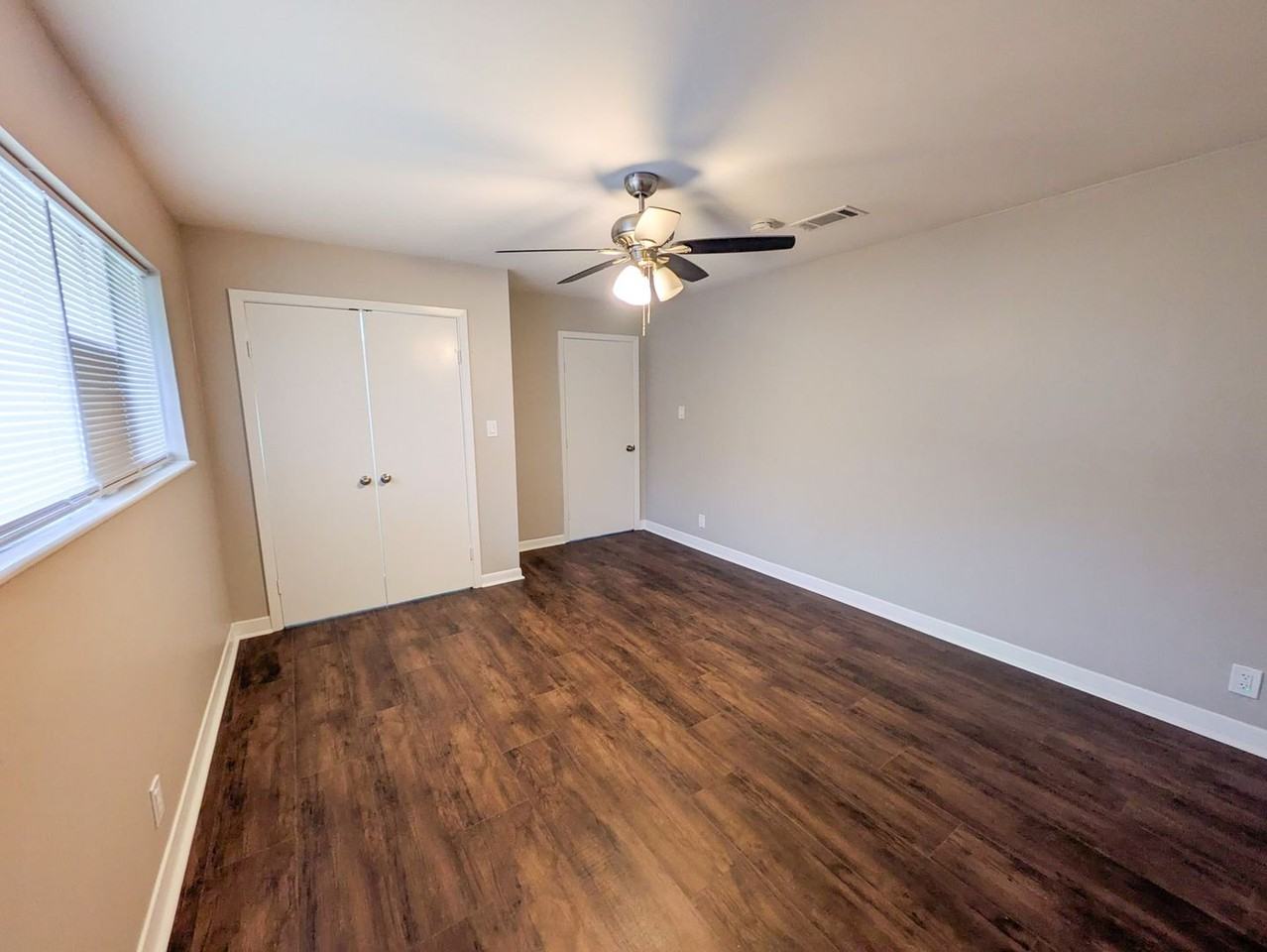 2331 Coronado Pl - Photo 7 of 17
