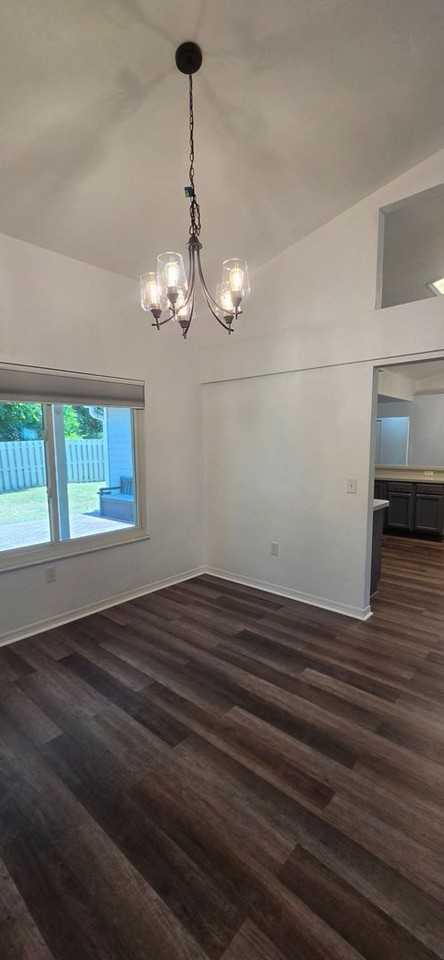 1419 Nw 89th Ter - Photo 5 of 23
