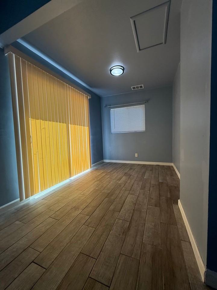 718 Pierce St - Photo 6 of 18