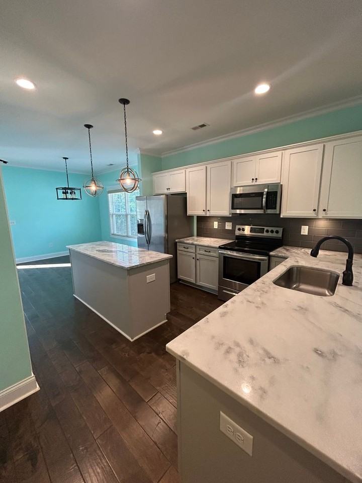 27 Burgess Ave - Photo 4 of 22