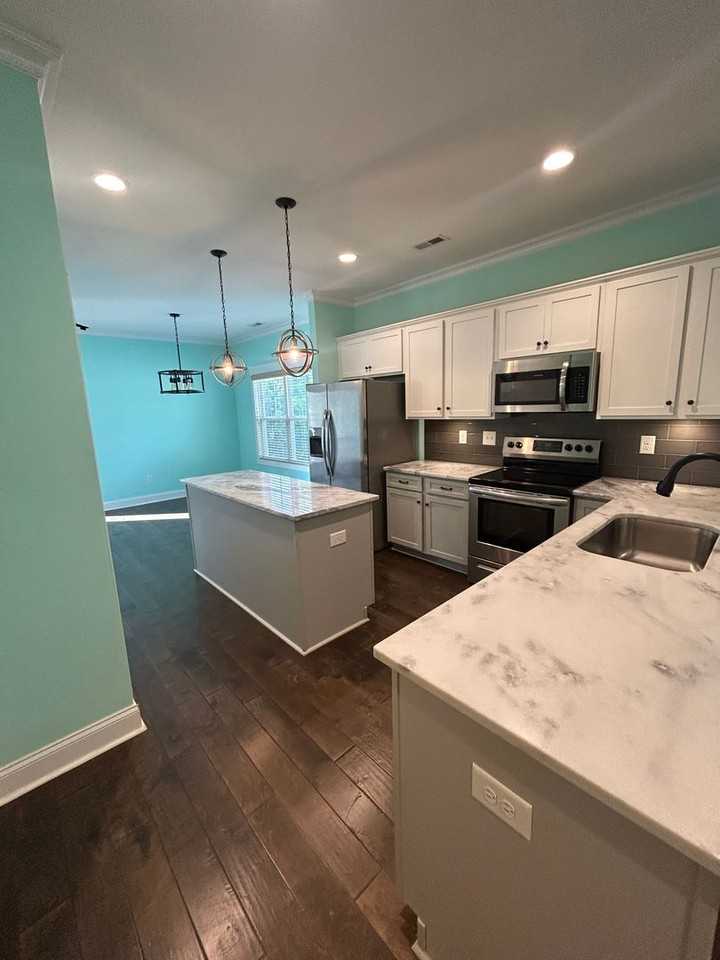 27 Burgess Ave - Photo 5 of 22