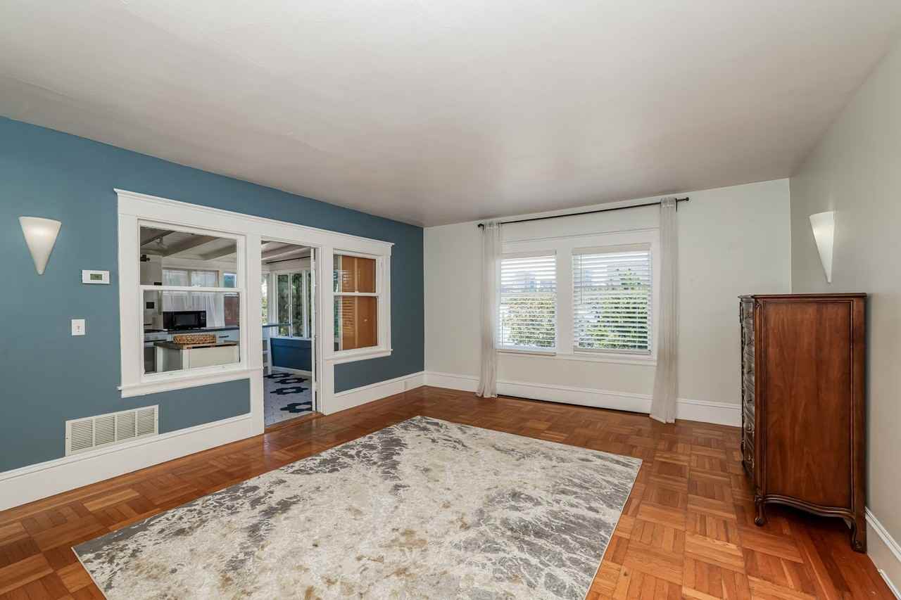 2238 Lakeshore Ave - Photo 6 of 26