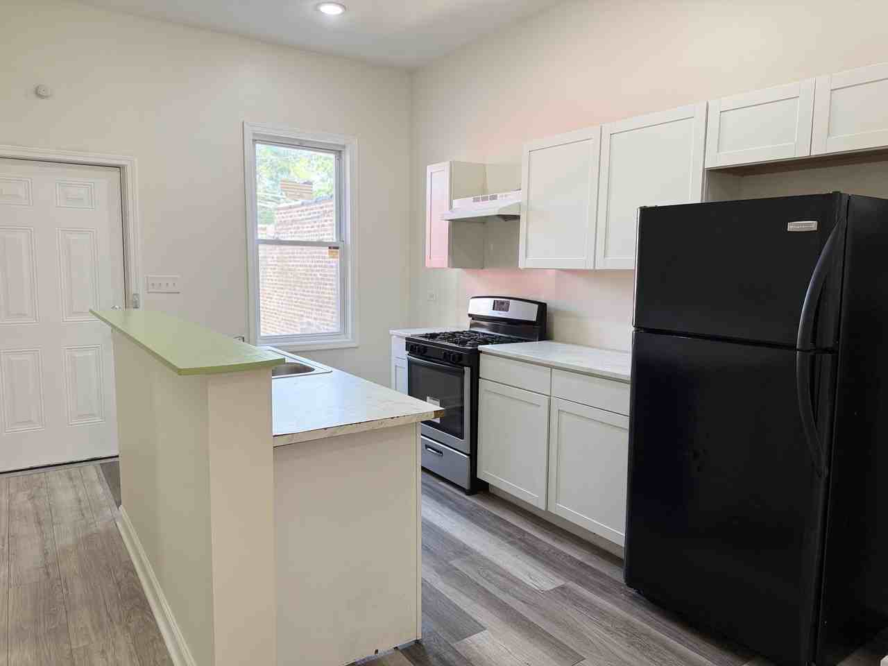 9605 Avenue L - 1R #1R - Photo 3 of 13