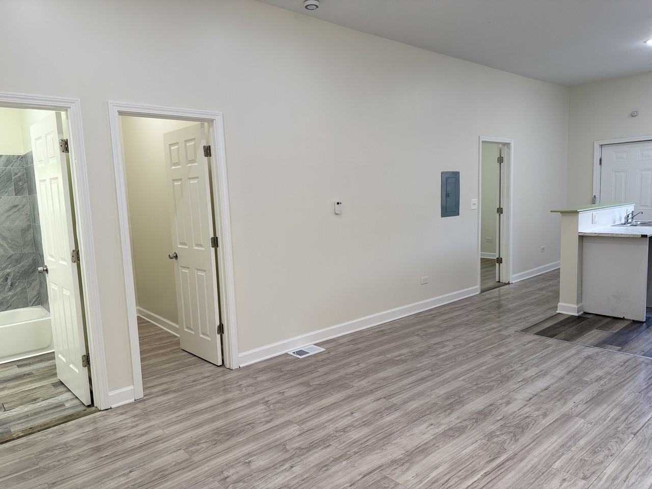 9605 Avenue L - 1R #1R - Photo 6 of 13