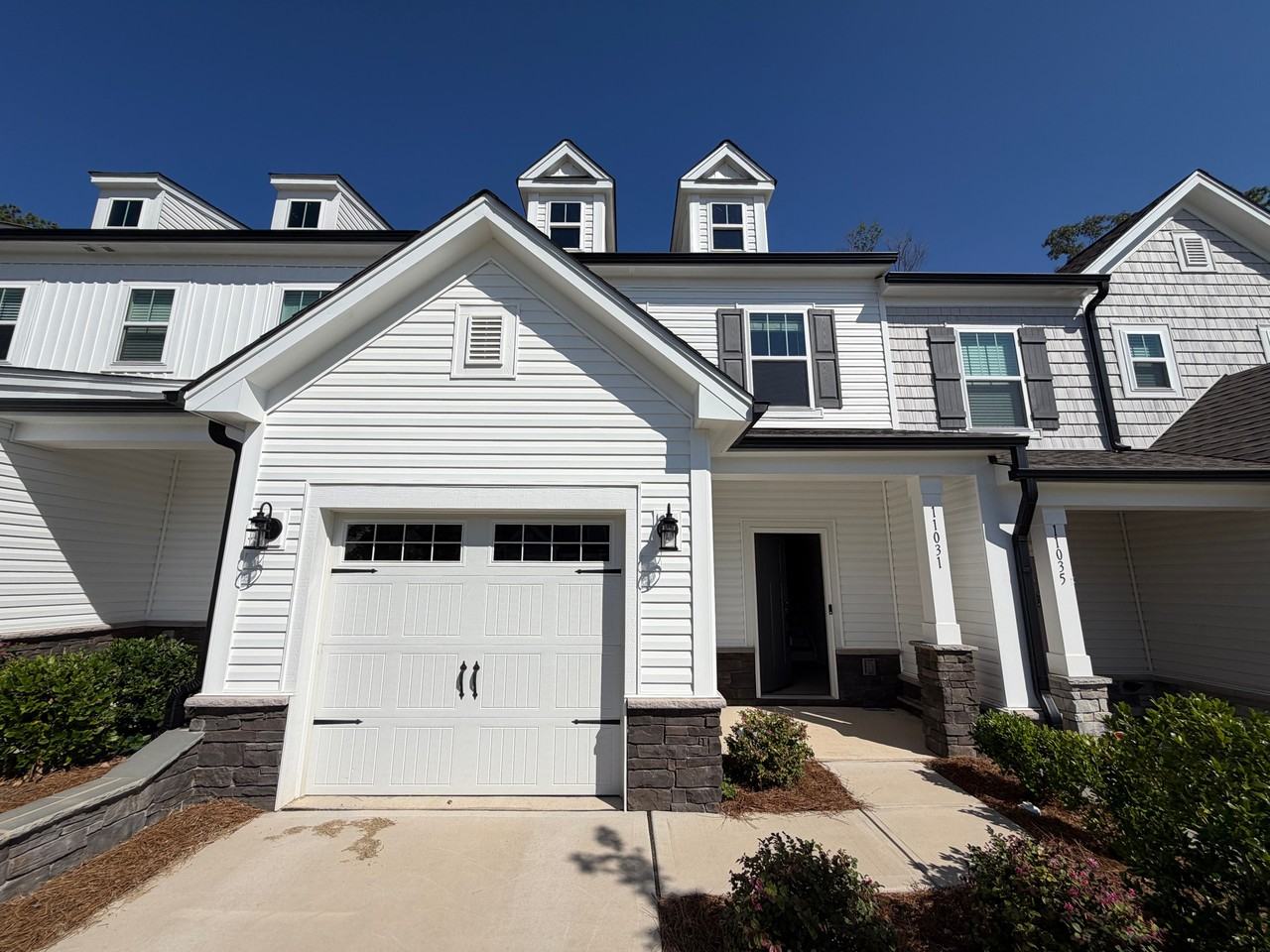 11031 Pagebrook Ln - Photo 3 of 23