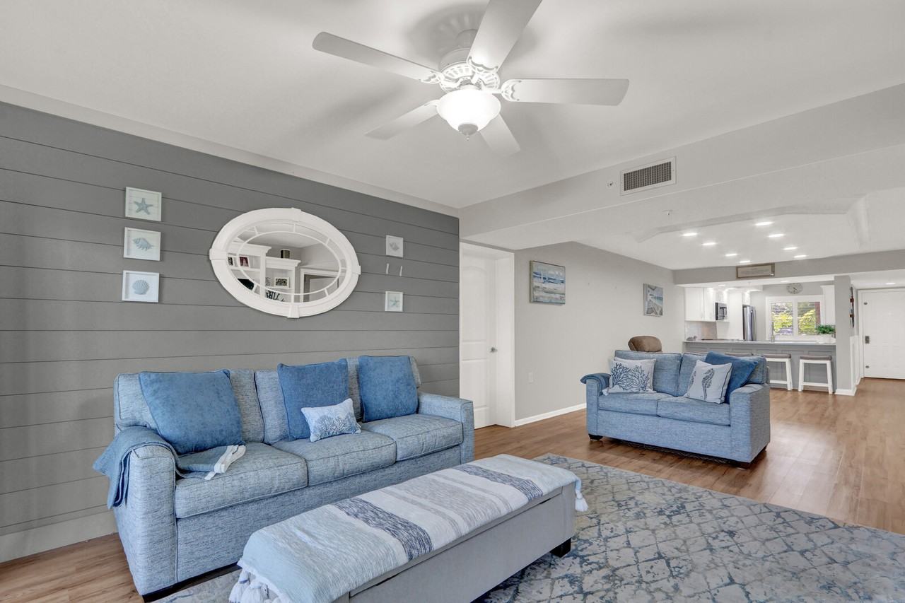 701 Seafarer Circle #105 - Photo 2 of 11