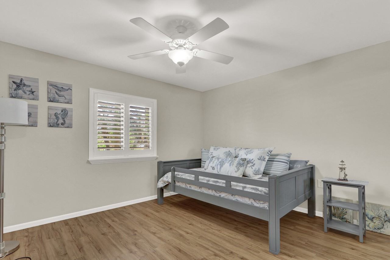 701 Seafarer Circle #105 - Photo 5 of 11