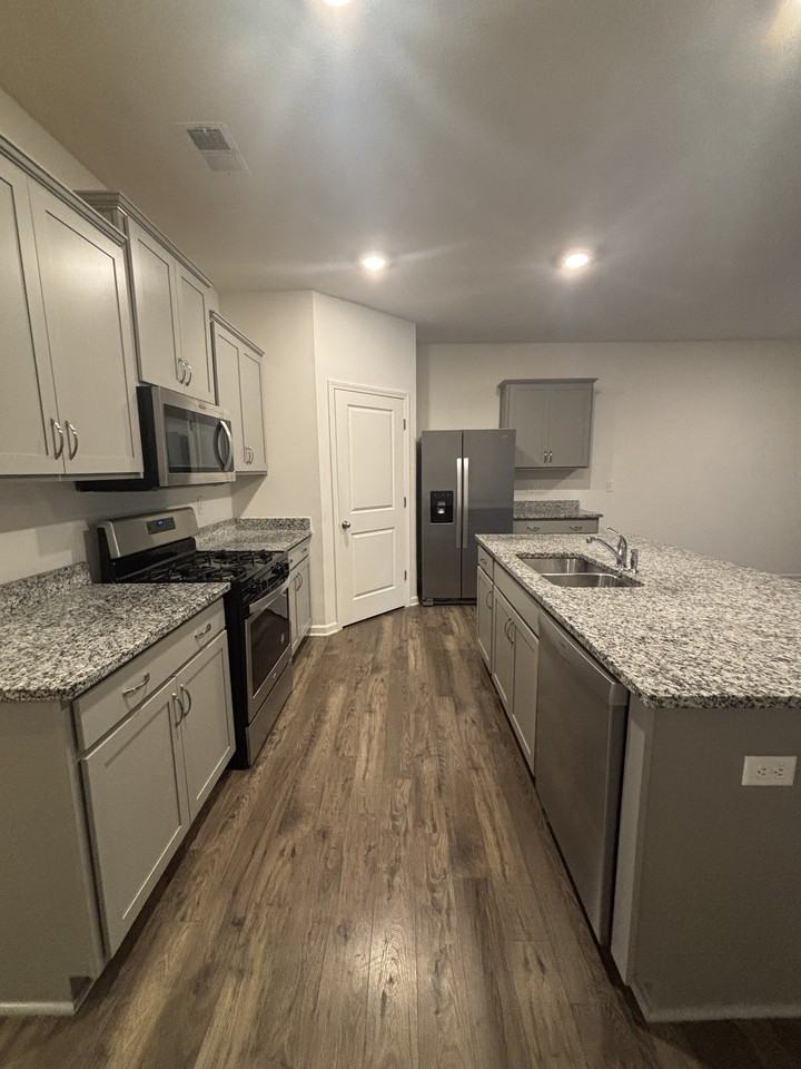 46 Colonial Cv #1 - Photo 5 of 41