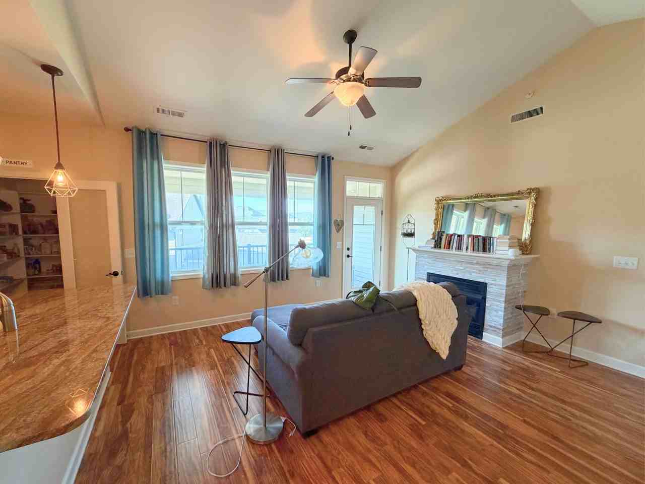 1129 Foster Rd #1129 - Photo 2 of 11
