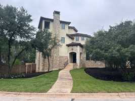 featured image of 11 Inwood Cir #1