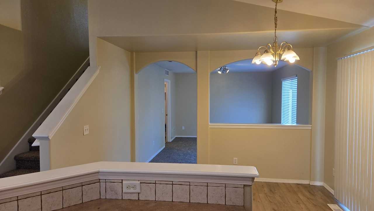 4004 E Park Ridge Dr #1 - Photo 7 of 22