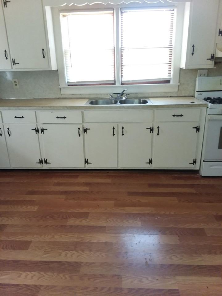 213 Campbell St #1 - Photo 2 of 8