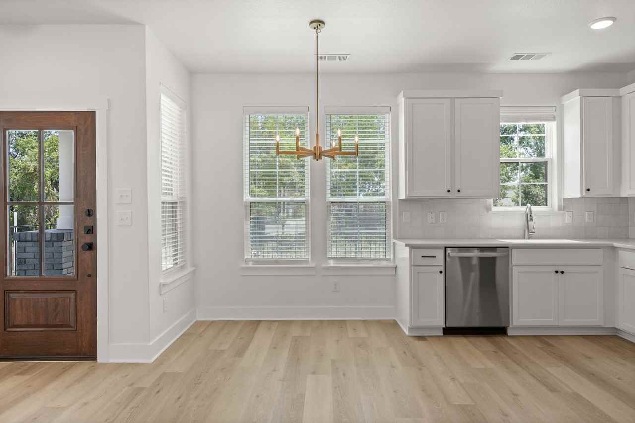 5811 South 31st StreetUnit 605 #605 - Photo 6 of 27