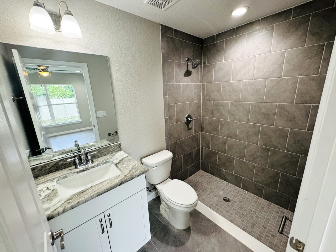 6574 Southeast 108th Laneclaims@realtymiamigroup.com #1 - Photo 7 of 13