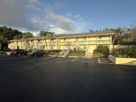 4621 Bayshore Dr Apt Q6 #Q6 - Photo 1 of 1