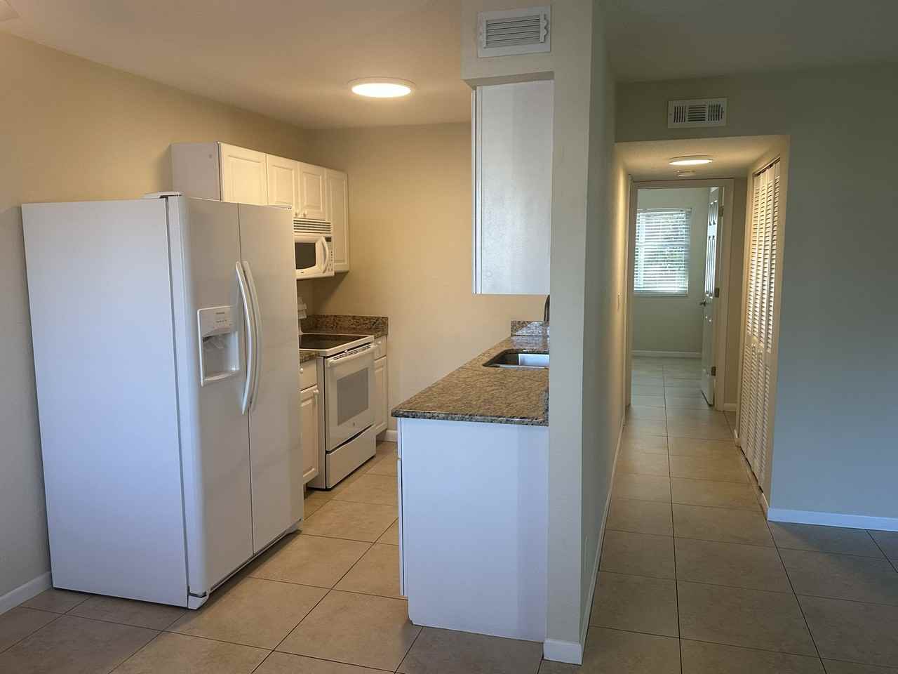 4621 Bayshore Dr Apt Q6 #Q6 - Photo 5 of 12