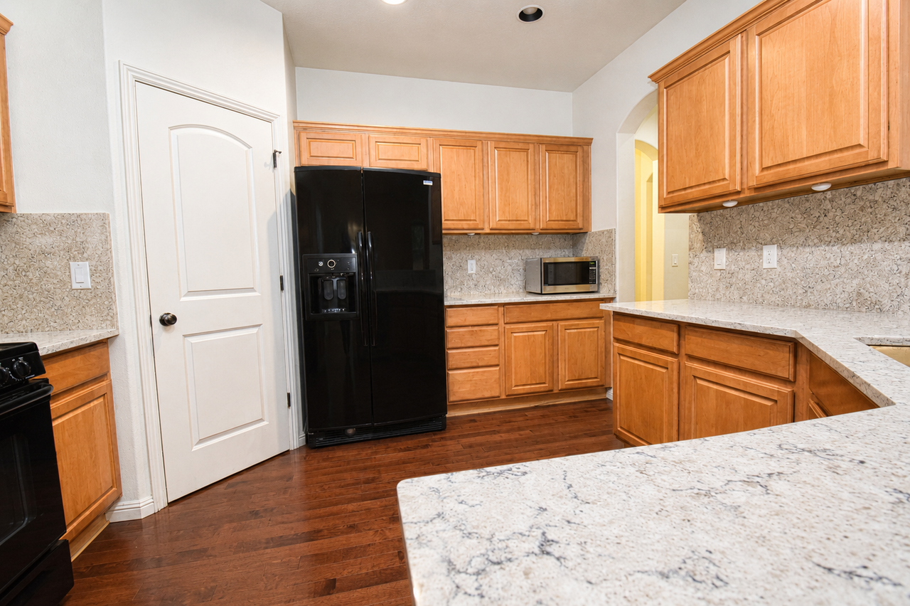 17178 Nw Gables Creek Ln #1 - Photo 6 of 37
