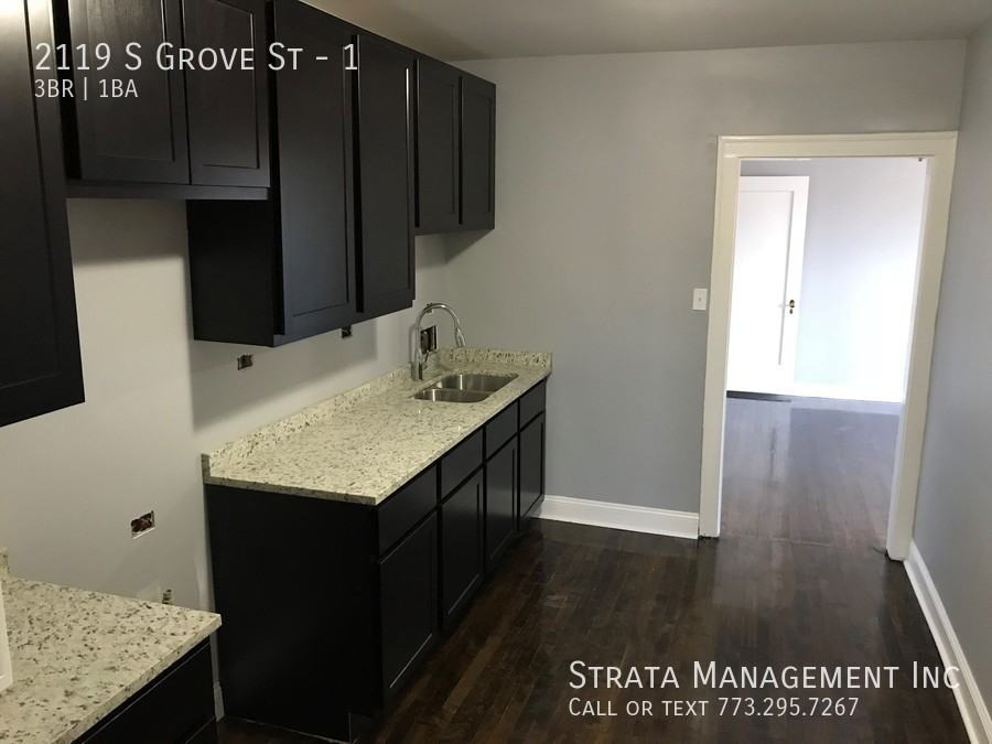 2119 Grove St #1 - Photo 2 of 6