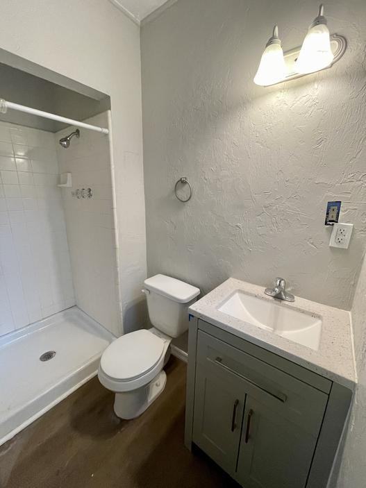 820 Nw 1st Pl #1 - Photo 5 of 9
