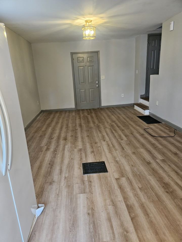 60 North Waverly Street - Photo 2 of 23