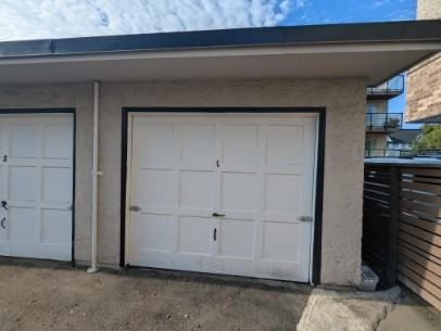 1019 Rockland Avenue - Garage 7 - Photo 3 of 4