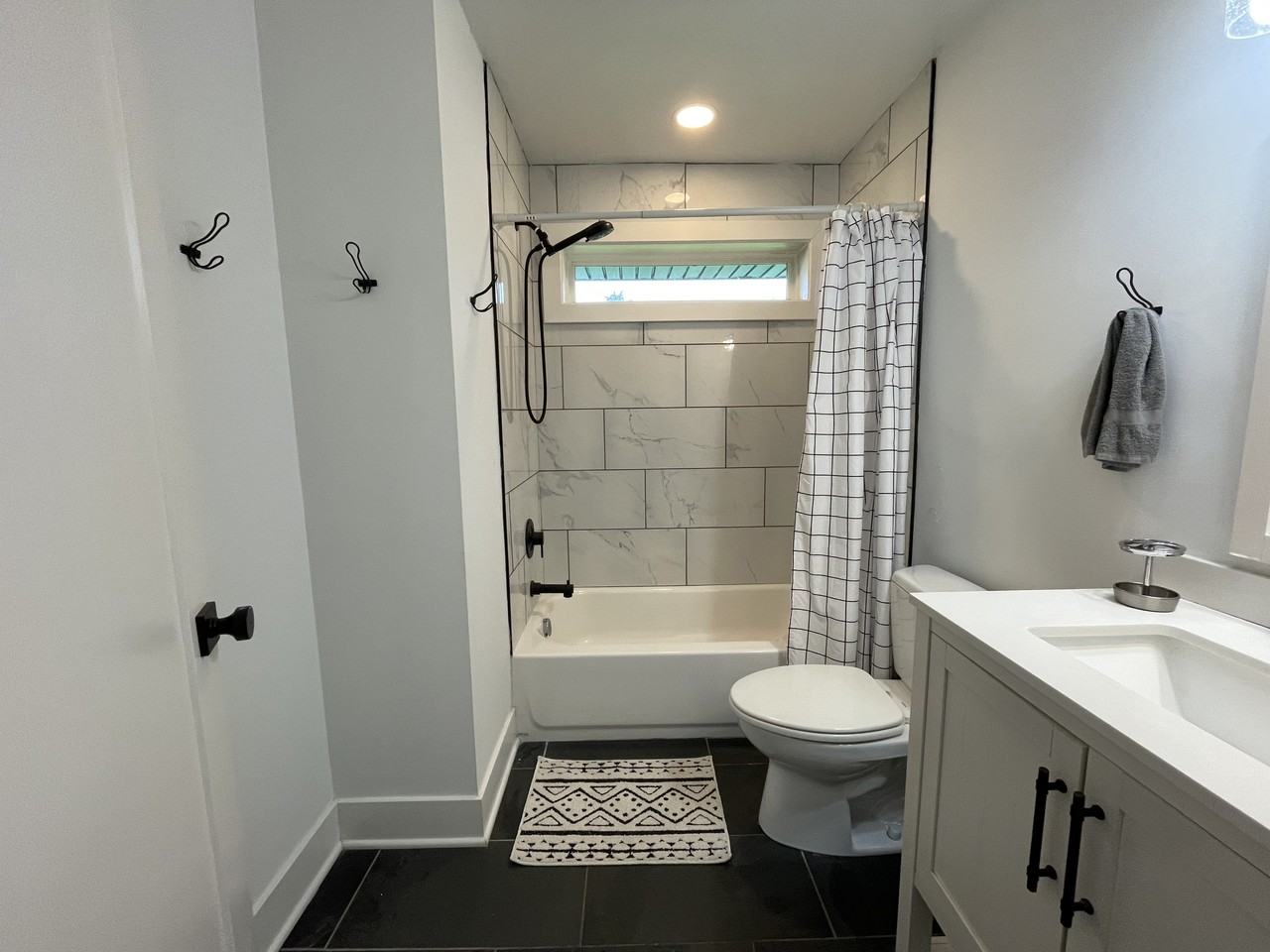 5912 Dublin St #1 - Photo 5 of 20