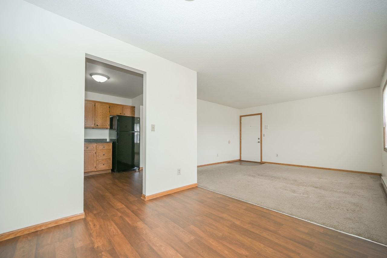 2826 Northern Valley Dr Ne #2826-2 - Photo 3 of 8