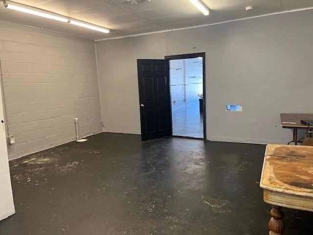 22228 Gratiot Ave #1 - Photo 4 of 5
