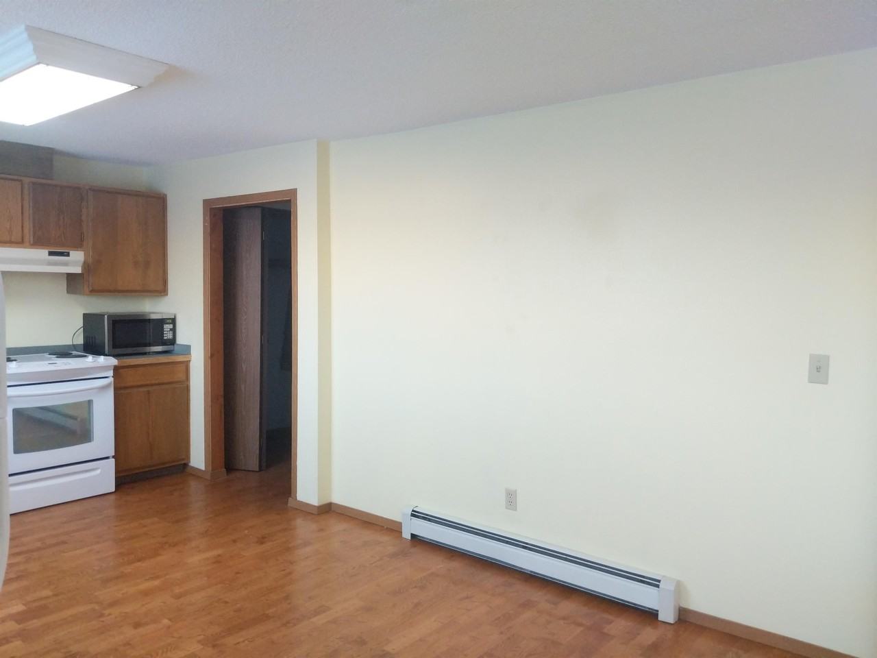 2441 2441 Hill RdUnit A #1 - Photo 2 of 16