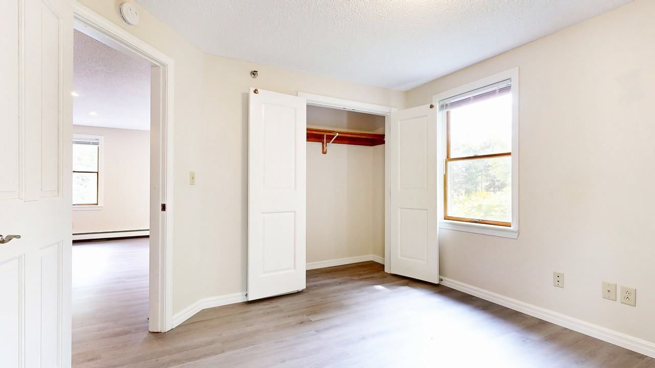 1 Ledgeview LaneApt #6 - Photo 6 of 27