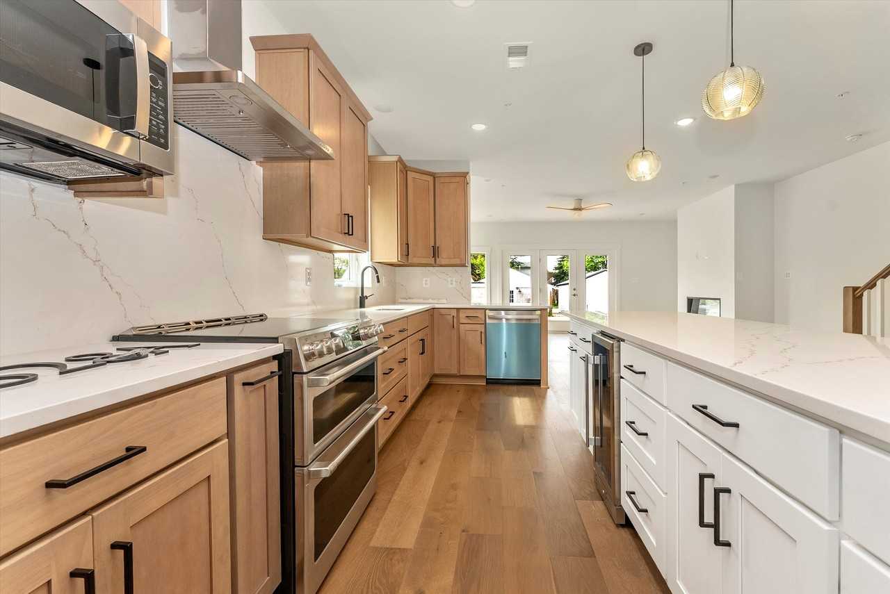 328 Madison St Apt A #1 - Photo 6 of 27