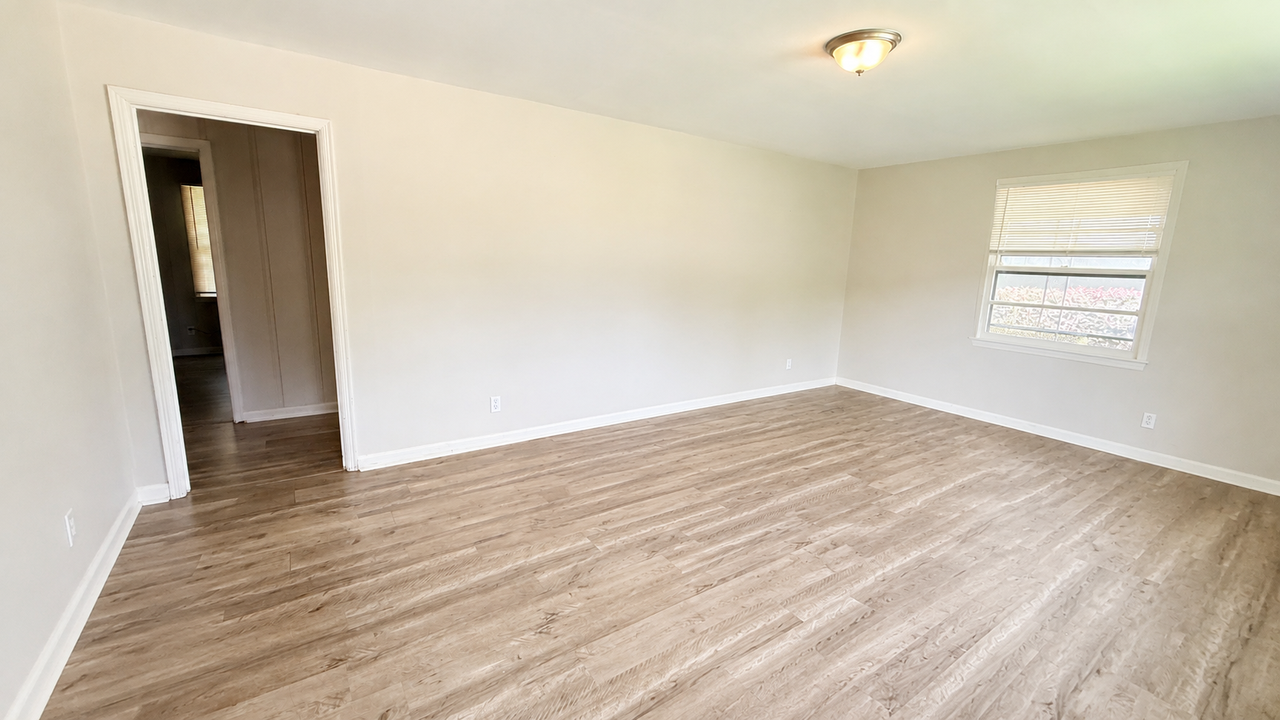 1908 Stevens Dr Ne #1 - Photo 4 of 27