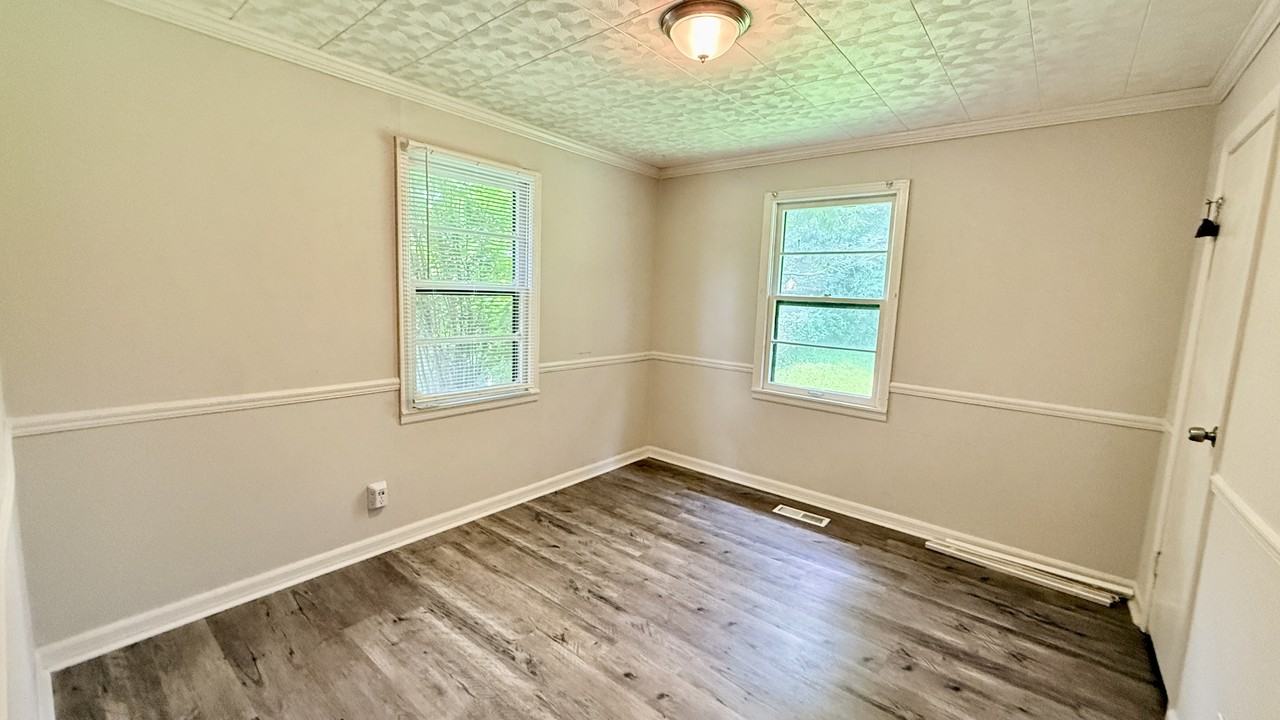 1908 Stevens Dr Ne #1 - Photo 7 of 27