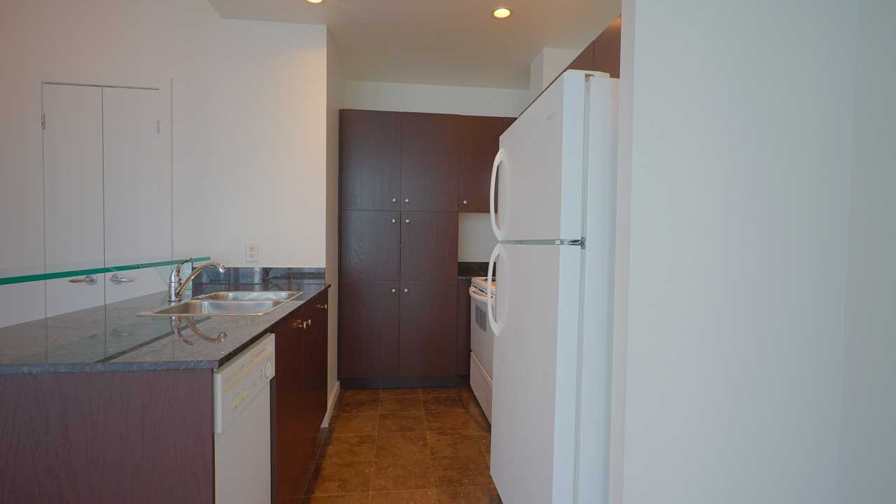208 The Waterclub Condominiums #2401 - Photo 5 of 17