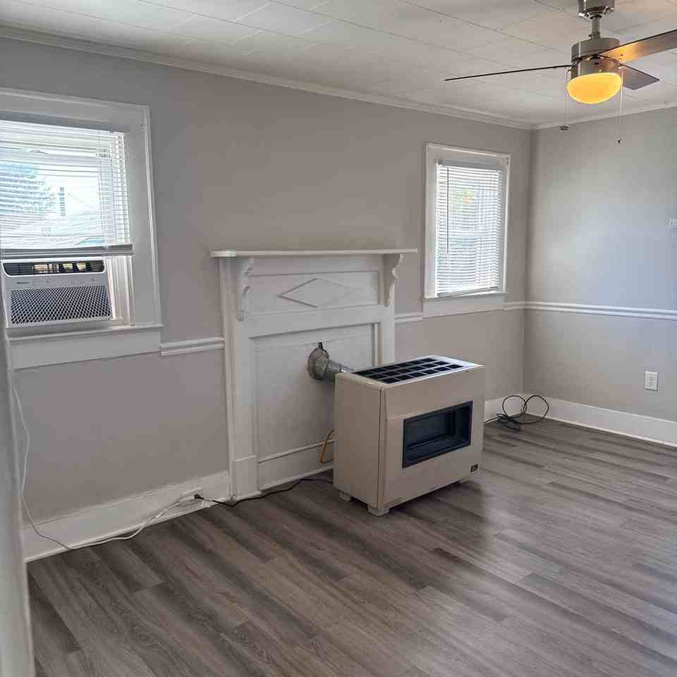 501 S Sterling St #B - Photo 6 of 12