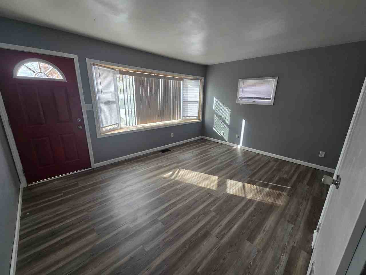 10 Mcewen Ct #1 - Photo 2 of 9