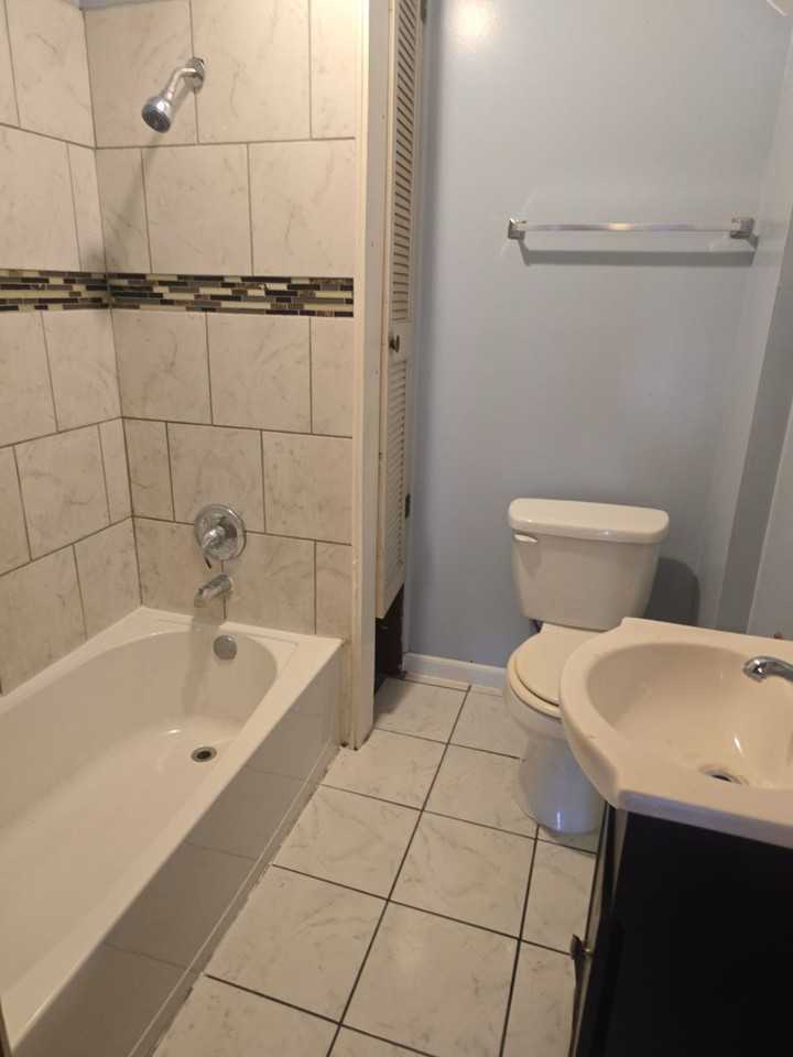 1206 Haney Ave Fl 2 #1 - Photo 7 of 11
