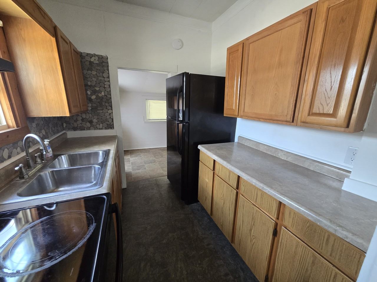 30 N Elm St #1 - Photo 5 of 7
