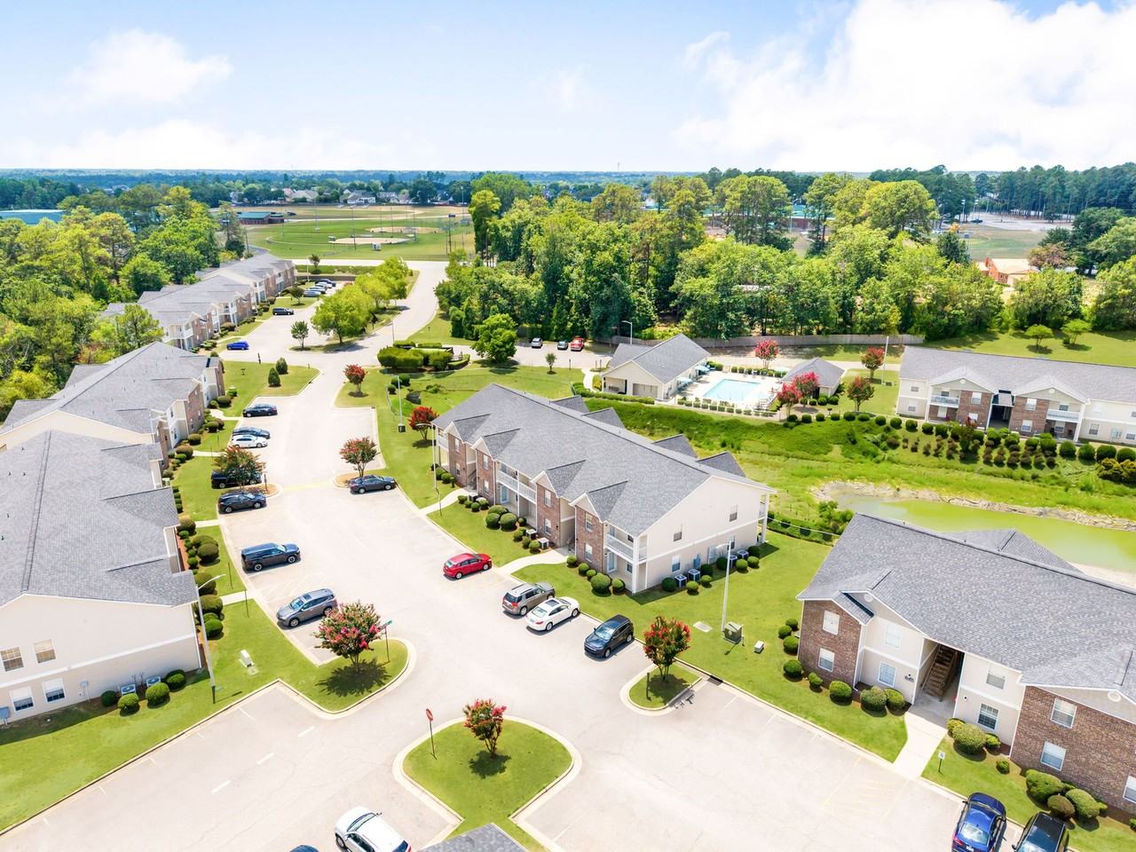 Britt Lake Apartments - Photo 4 of 50