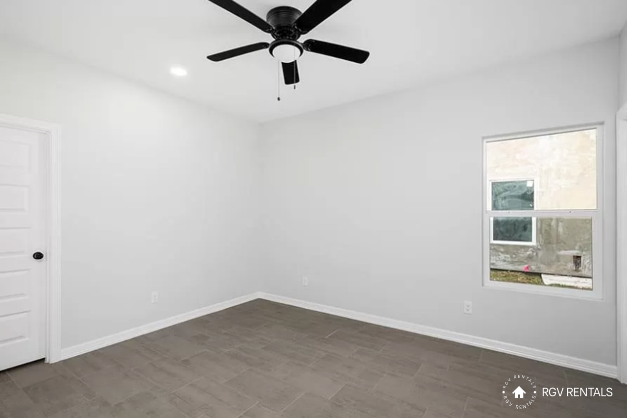 3813 N Mezcal Dr #3 - Photo 5 of 16