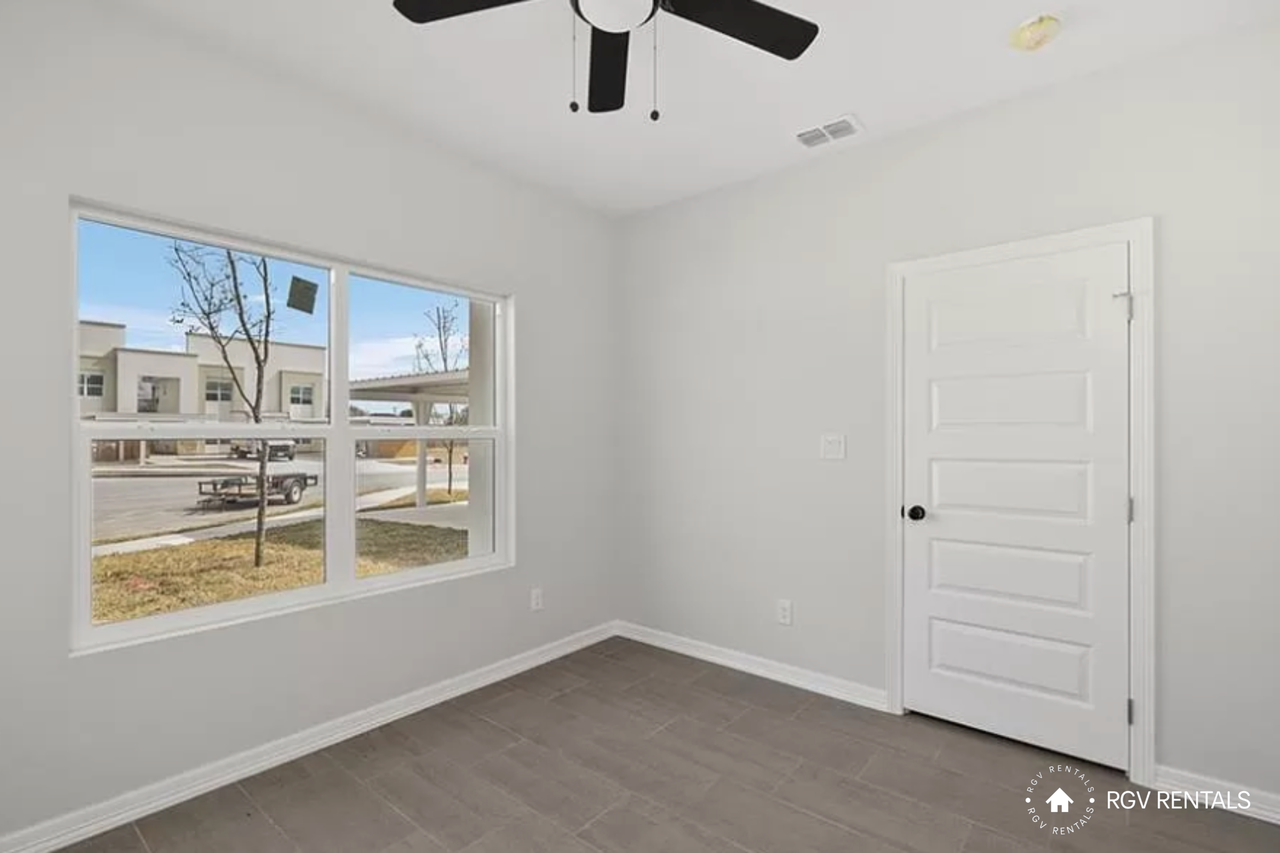 3813 N Mezcal Dr #3 - Photo 6 of 16
