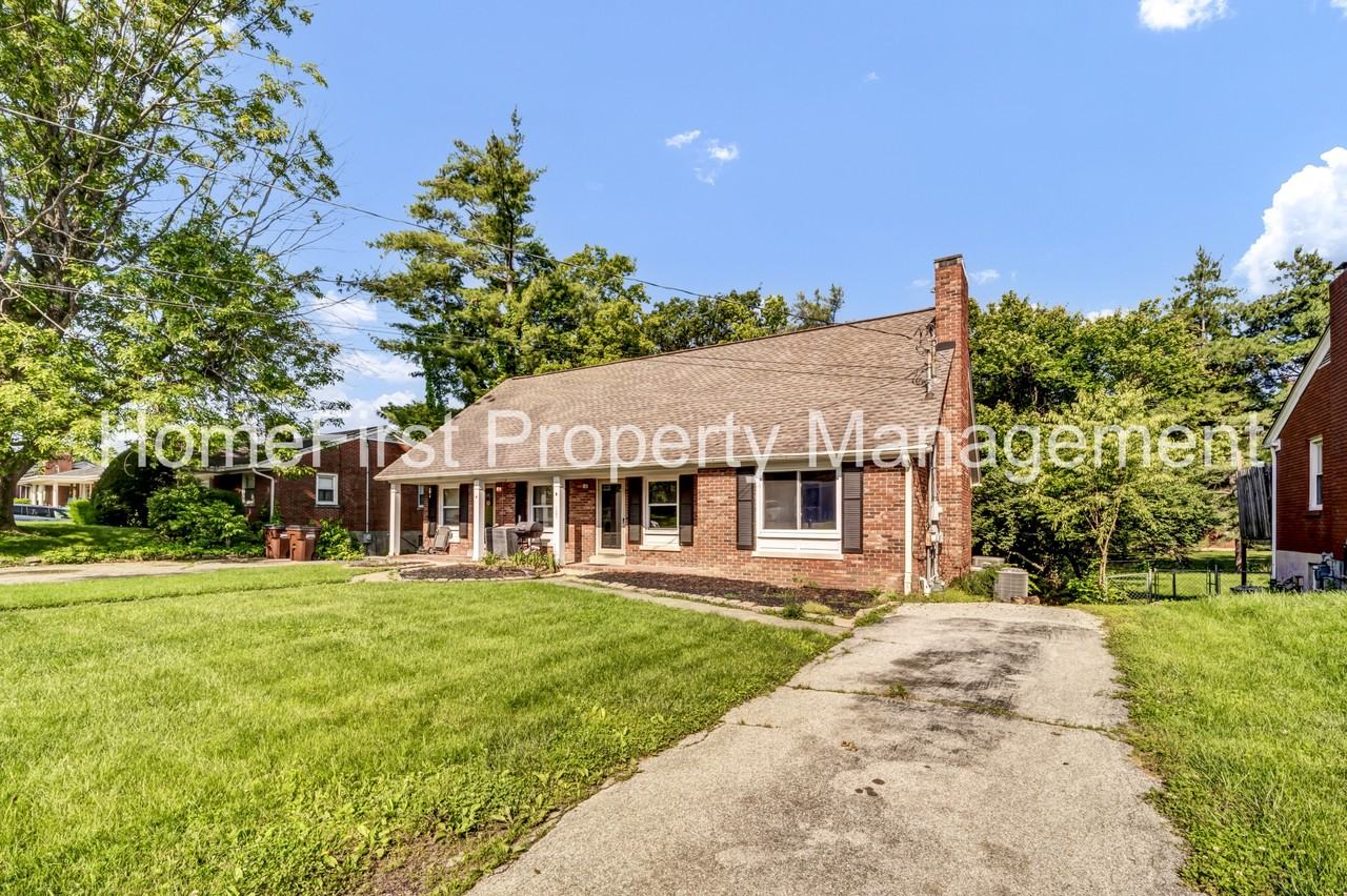 105 Meadowlark Dr #B - Photo 3 of 30