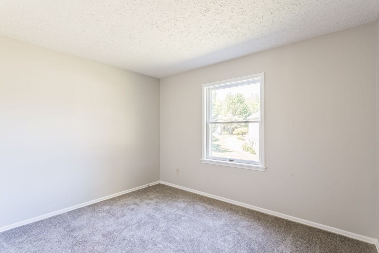 Seven Hearths Homestead Apartments - Photo 7 of 41