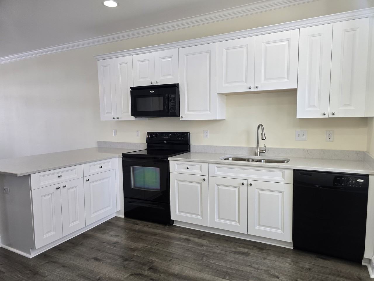 6 Viburnum Ln #1 - Photo 3 of 24