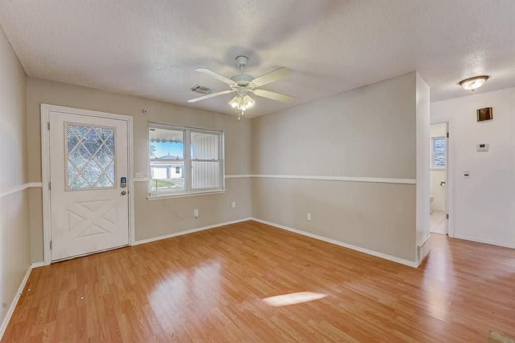 2600 Sw 78th St #1 - Photo 4 of 20