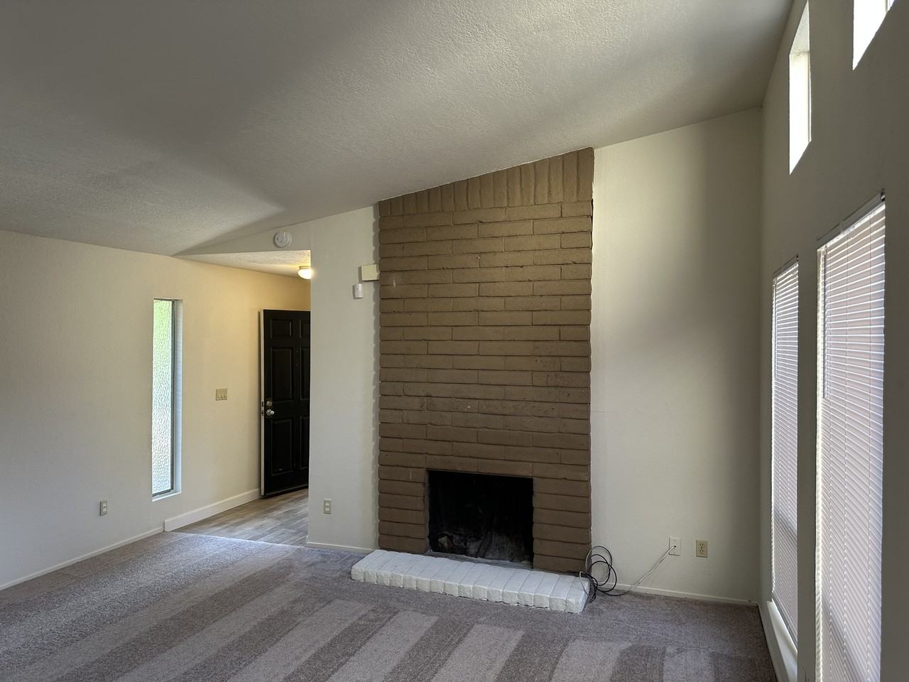 5627 Passero Way - Photo 3 of 34